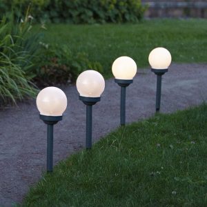 LED dārza gaismekļi ar saules baterijām Star Trading Globus 12gb, 29cm, IP44