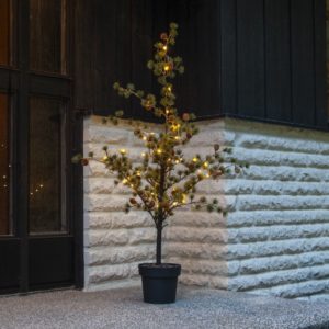 Mākslīgā lapegle ar LED gaismām Star Trading Larix, 1.17m, 40LED, WW, IP44, 3xAA