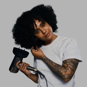 Matu fēns ar piederumiem Remington ONE Dry&Style Salon D6077, 2000W, ar jonizāciju