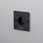 Kontaktligzda Buster + Punch London 1G SOCKET / BLACK, Schuko Type F, CSK-023439