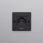 Kontaktligzda Buster + Punch London 1G SOCKET / BLACK, Schuko Type F, CSK-023439