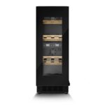 Iebūvējams vīna skapis Caso WineDeluxe WDU 18 7719, 82x29.5cm, 18 pudelēm, 2 zonas, UV, ar aplikāciju