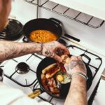 Panna ēdiena gatavošanai STAUB X Buster + Punch London PAN / Ø 28 CM / CROSS / BRASS