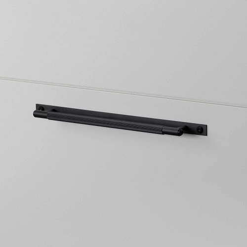 Mēbeļu rokturis Buster + Punch London PULL BAR / PLATE / LINEAR / BLACK, GPB-02308, 25cm Mēbeļu rokturis Buster + Punch London PULL BAR / PLATE / LINEAR / BLACK, GPB-02308, 25cm