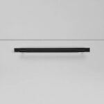 Mēbeļu rokturis Buster + Punch London PULL BAR / PLATE / LINEAR / BLACK, GPB-02308, 25cm Mēbeļu rokturis Buster + Punch London PULL BAR / PLATE / LINEAR / BLACK, GPB-02308, 25cm