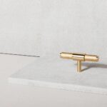 Mēbeļu rokturis Buster + Punch London T-BAR / CROSS / BRASS, UTB-054561