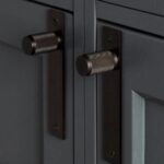 Mēbeļu rokturis Buster + Punch London FURNITURE KNOB / PLATE/ CROSS / SMOKED BRONZE, UFK-094584 Mēbeļu rokturis Buster + Punch London FURNITURE KNOB / PLATE/ CROSS / SMOKED BRONZE, UFK-094584