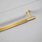Mēbeļu rokturis Buster + Punch London PULL BAR / LINEAR / BRASS, UPB-054574, 25cm