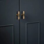 Mēbeļu rokturis Buster + Punch London T-BAR / CROSS / BRASS, UTB-054561