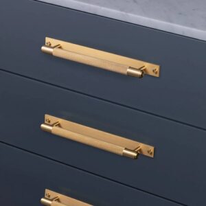 Mēbeļu rokturis Buster + Punch London PULL BAR / PLATE / CROSS / BRASS, UPB-054565, 26cm