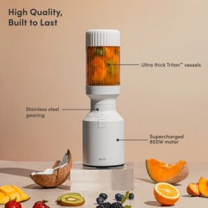Blenderis Beast® Mighty 850 Plus Cloud White, 850W, 785ml, Tritan™, ar salmiņu Blenderis Beast® Mighty 850 Plus Cloud White, 850W, 785ml, Tritan™, ar salmiņu